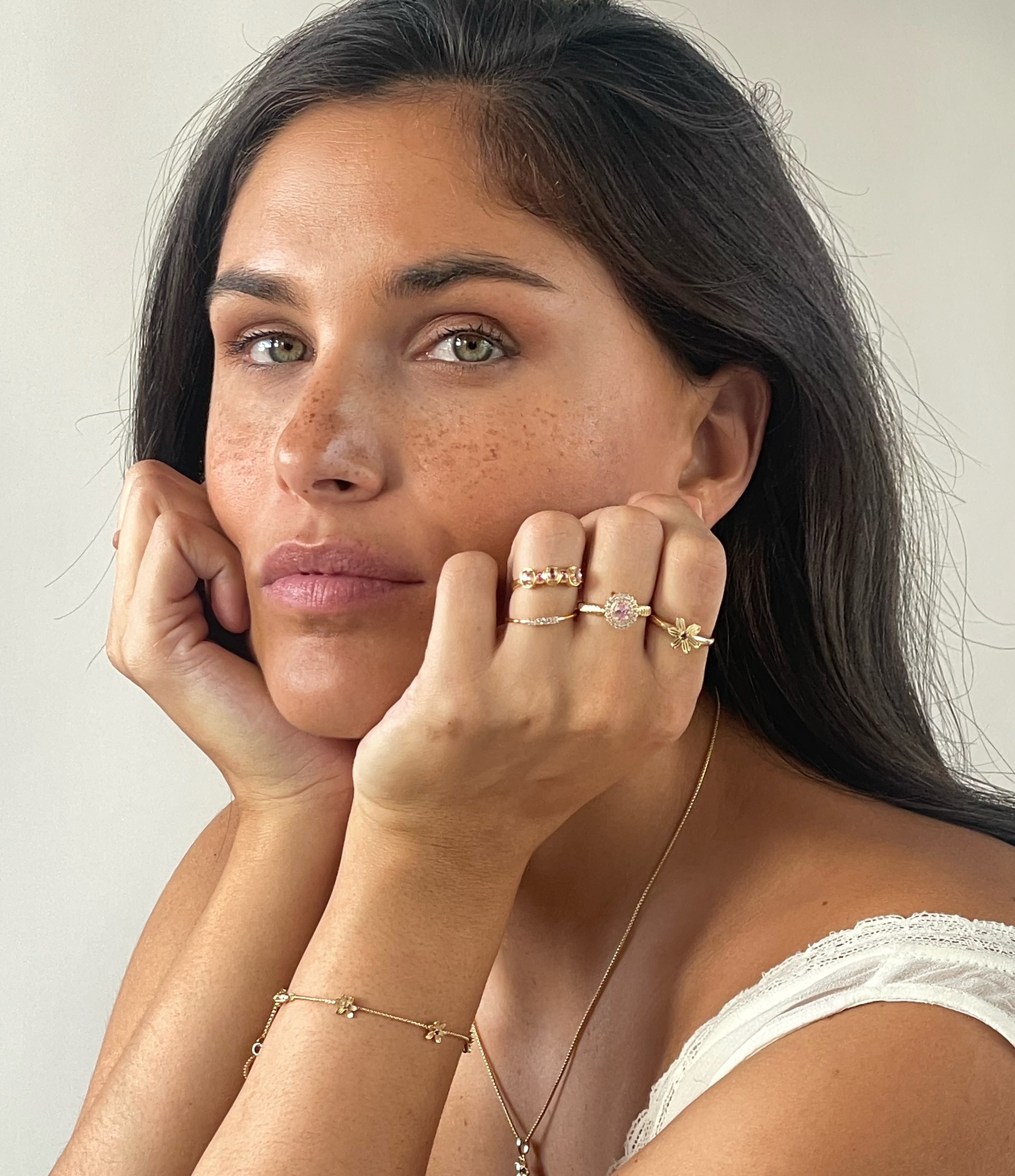 Ring gold plated met gekleurde zirkonia - 124143Y