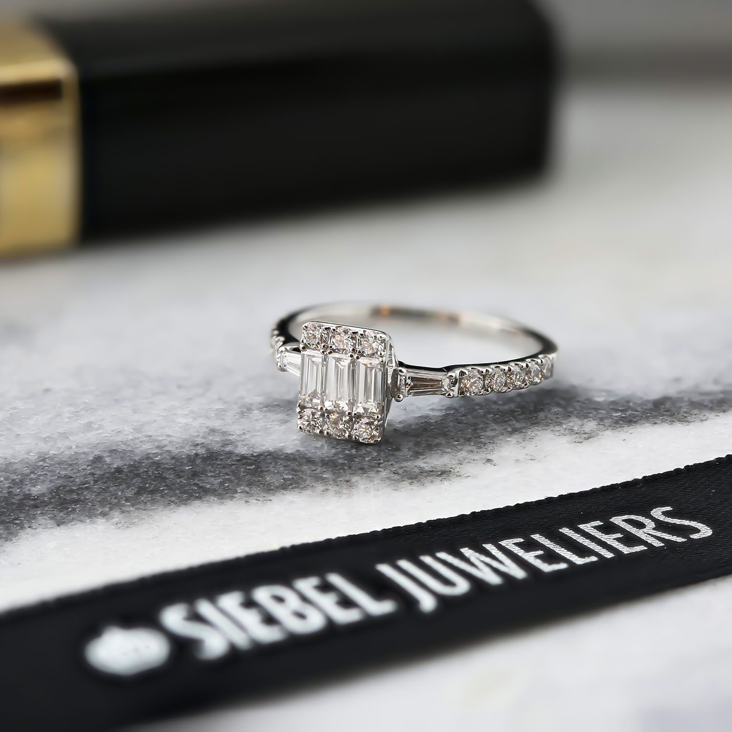 Witgouden ring met baguette en briljant geslepen Lab Grown Diamanten R480-RDF28010-LG-W