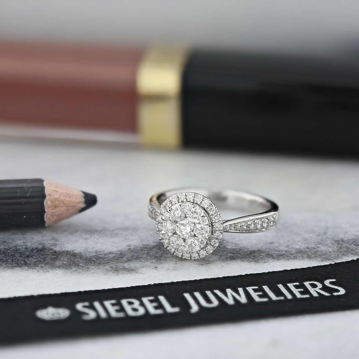 Witgouden ring met diamant R138-RG76246-W