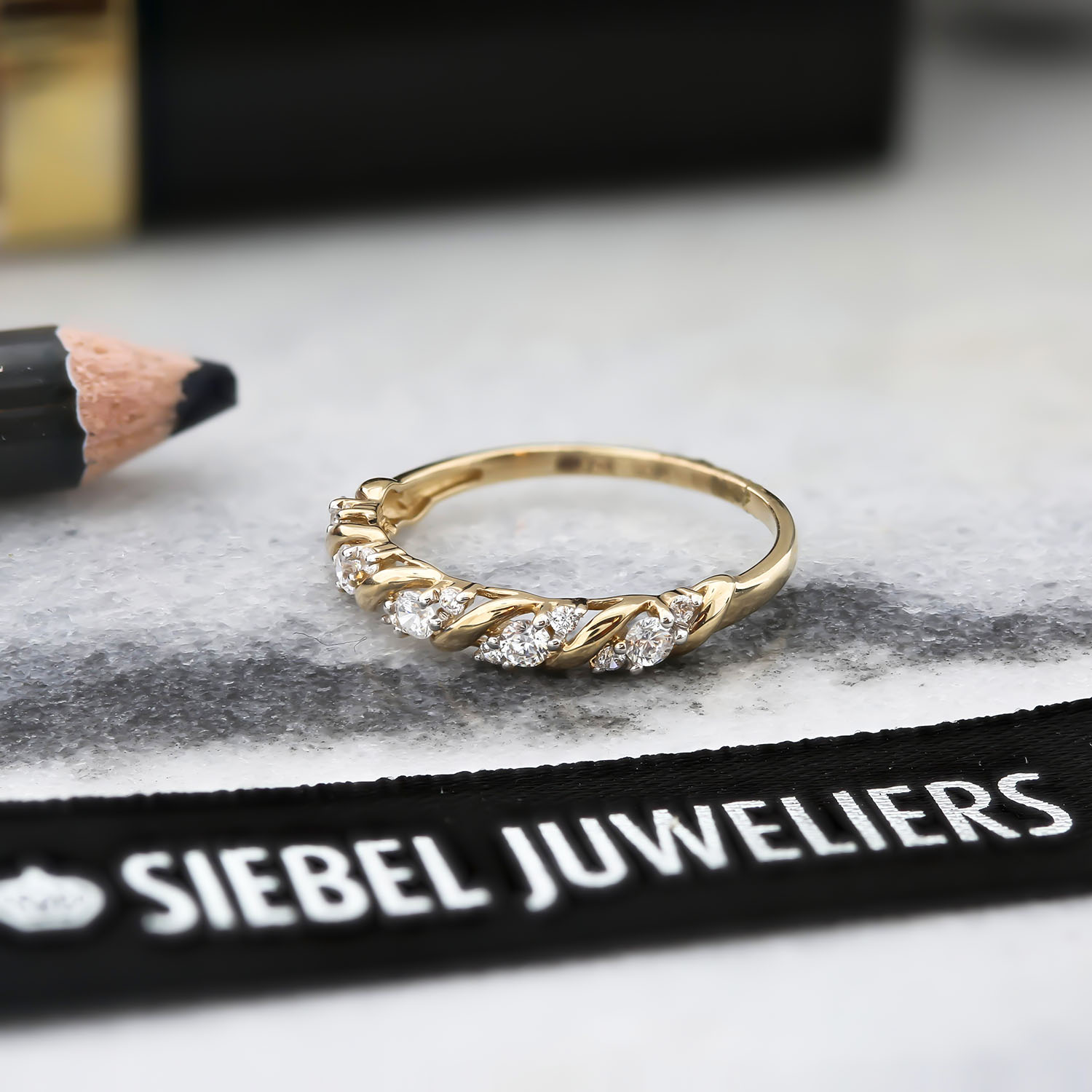 Geelgouden ring met zirkonia R137-60252-Z-Y