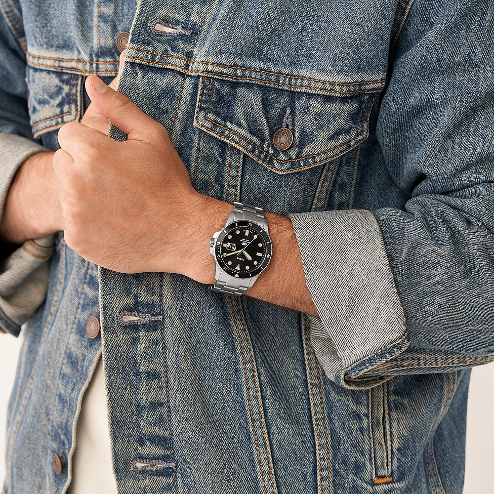 Roestvrijstalen Horloge met Drie Wijzers en Datum Roestvrijstalen Horloge met Drie Wijzers en Datum
