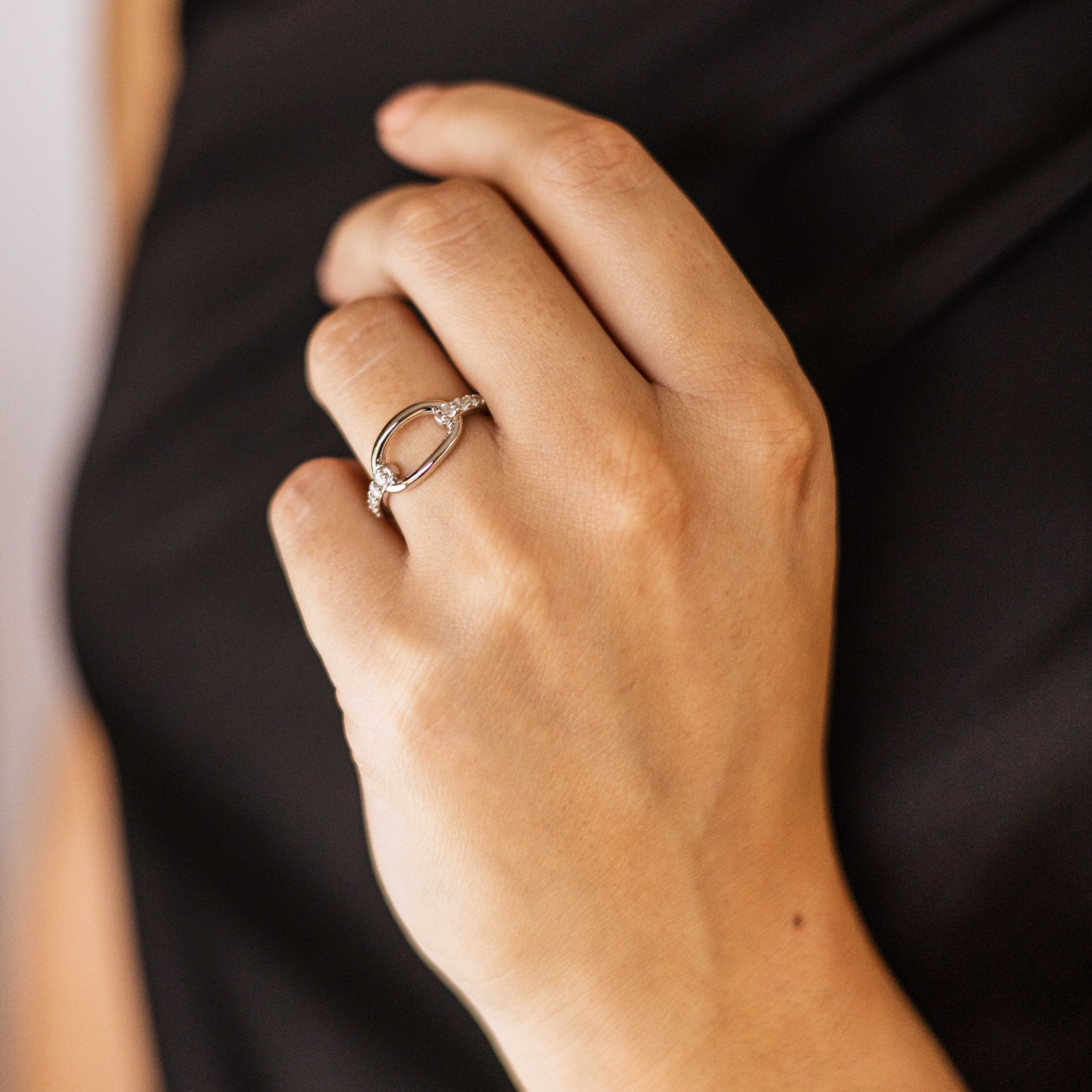 Sterling zilveren ring met zirkonia R407 Sterling zilveren ring met zirkonia R407