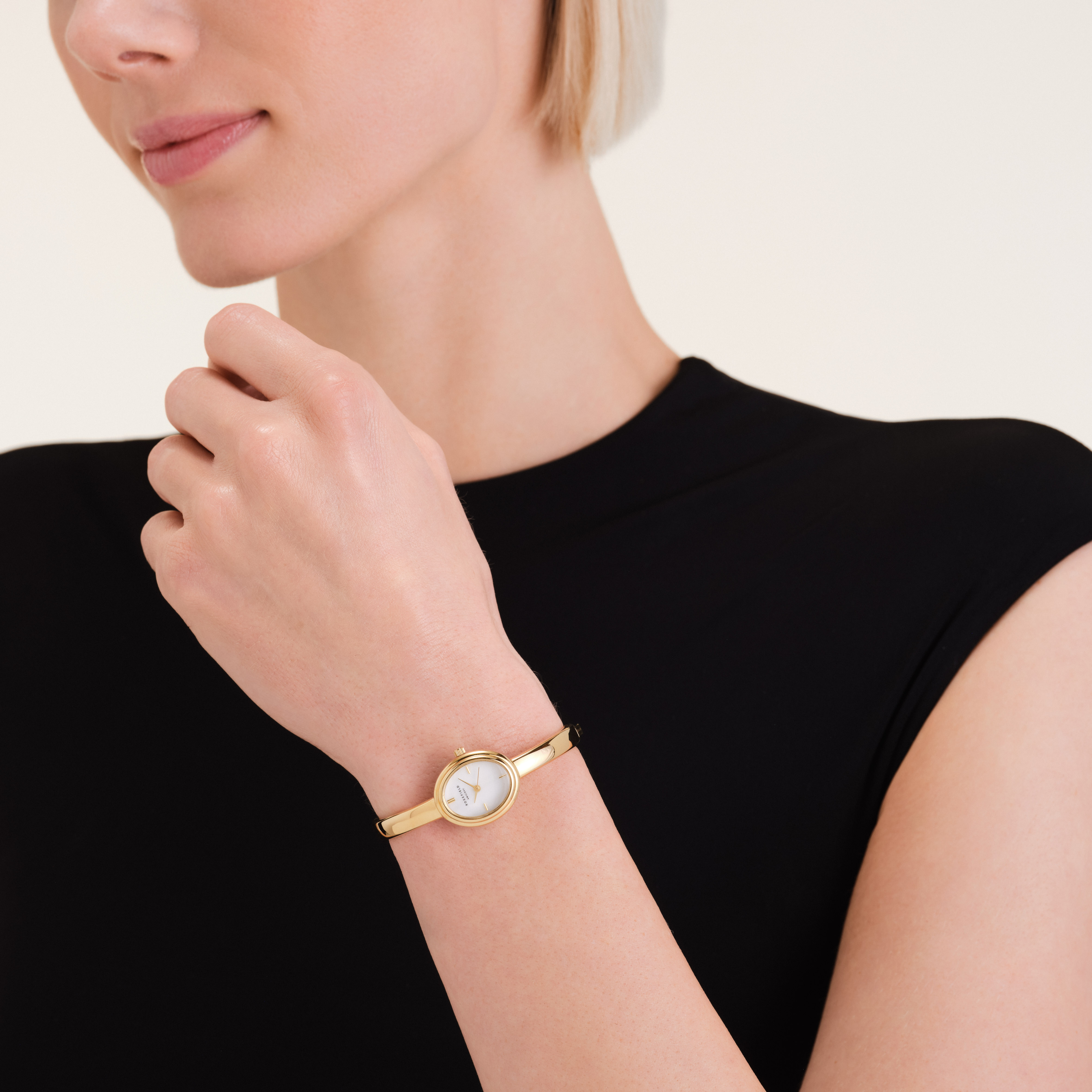 Dames Bangle horloge Oval Gold Small 55 mm - STWGSG-ST04