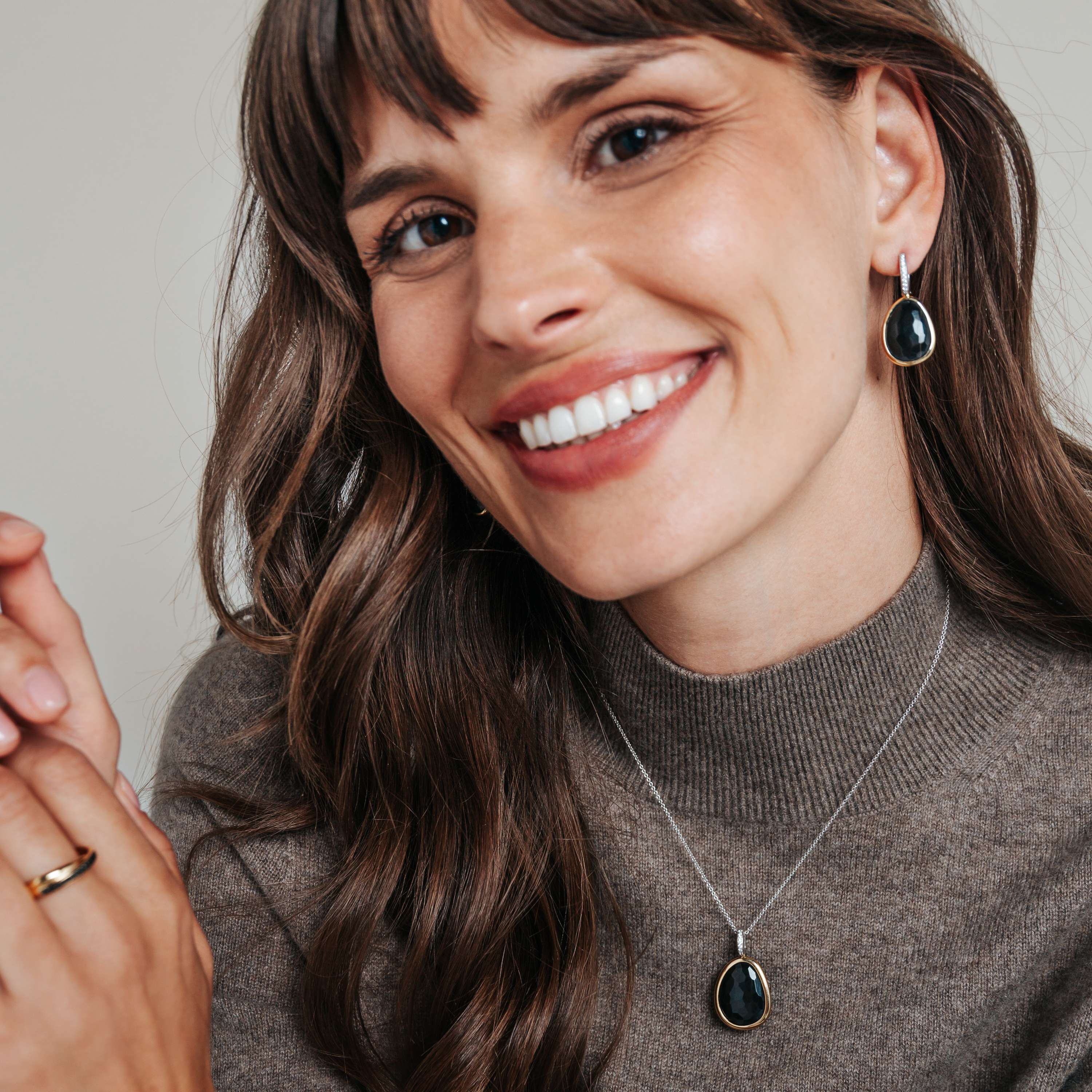 Oorhangers met zwarte zirkonia - 78026BY