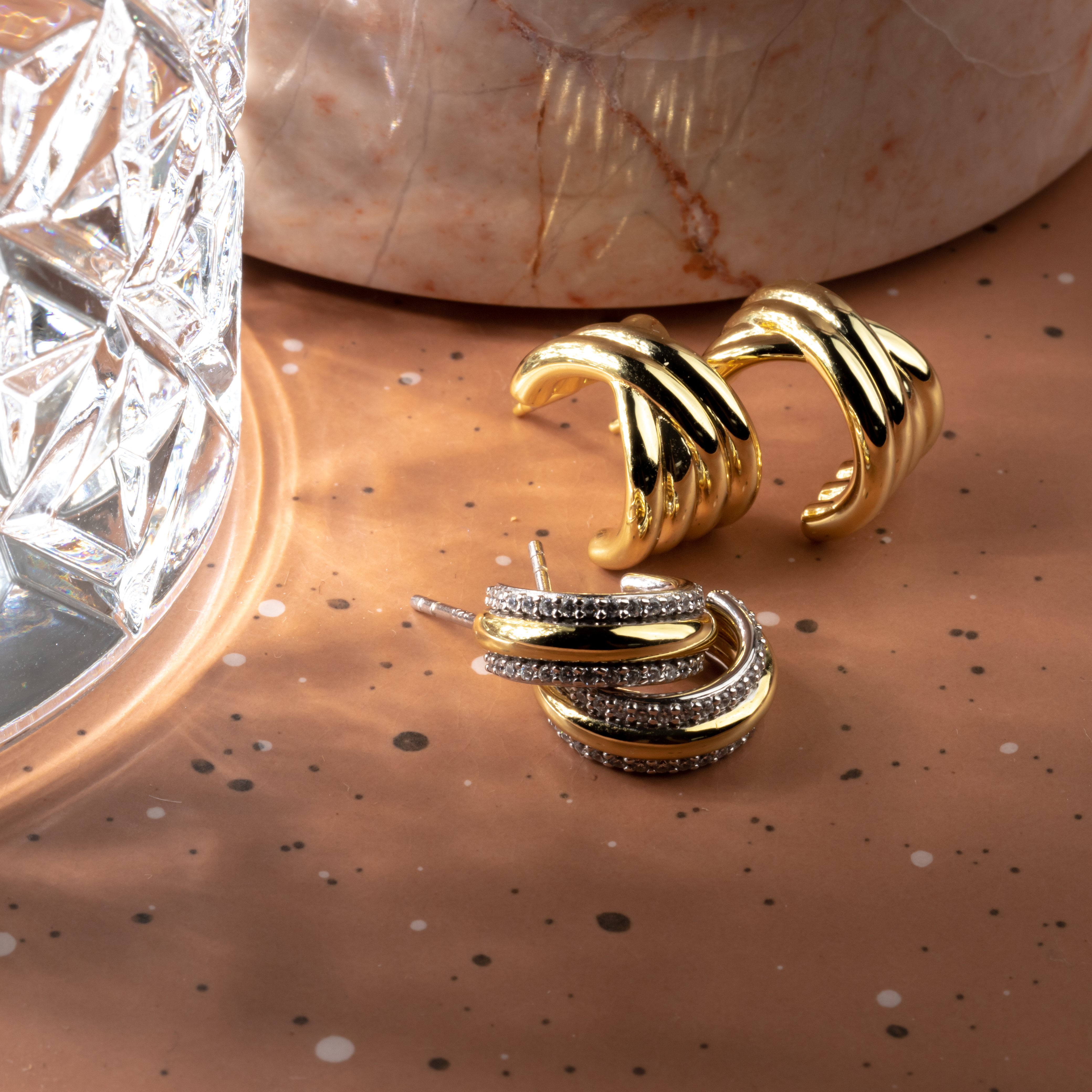 gold plated oorringen met zirkonia E1067Y