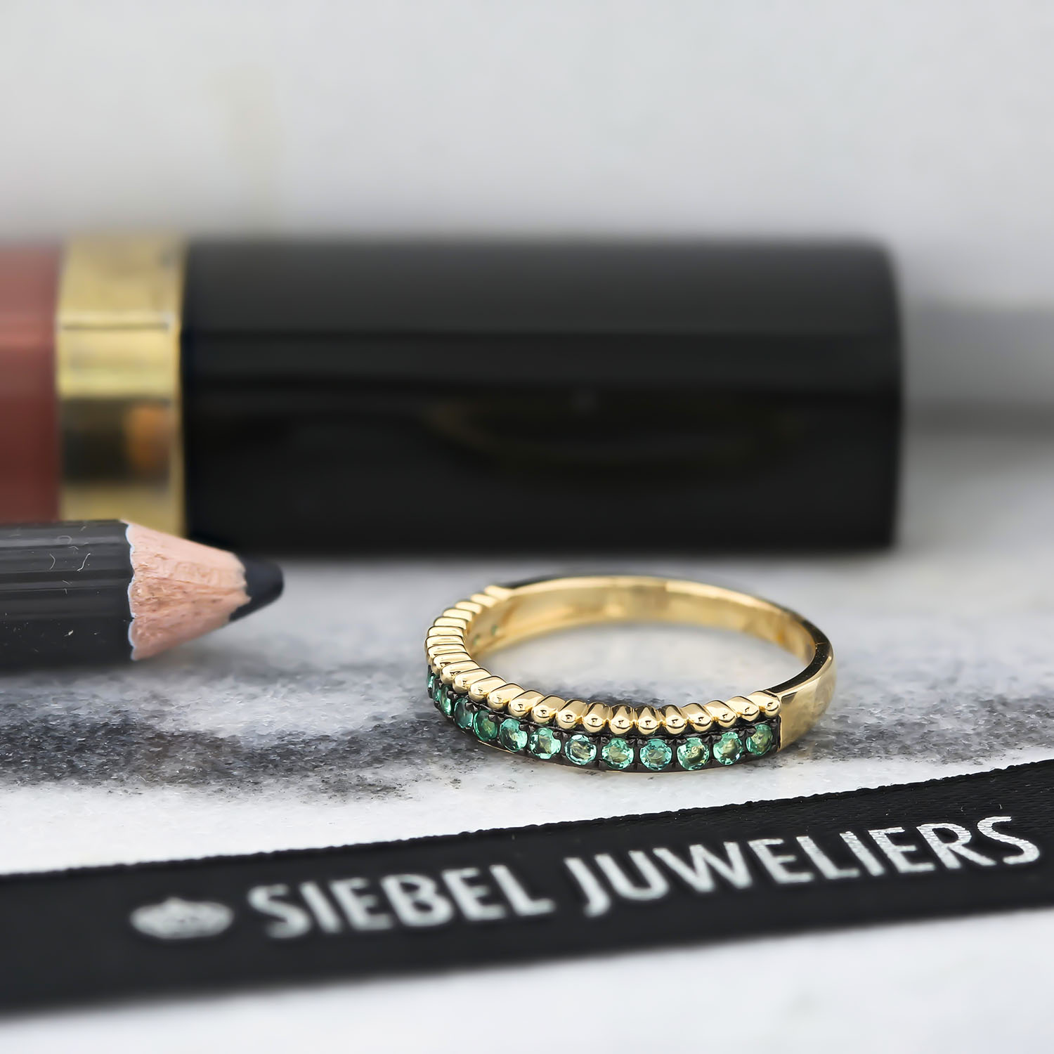 Geelgouden ring smaragd R382-R308351-EM-Y