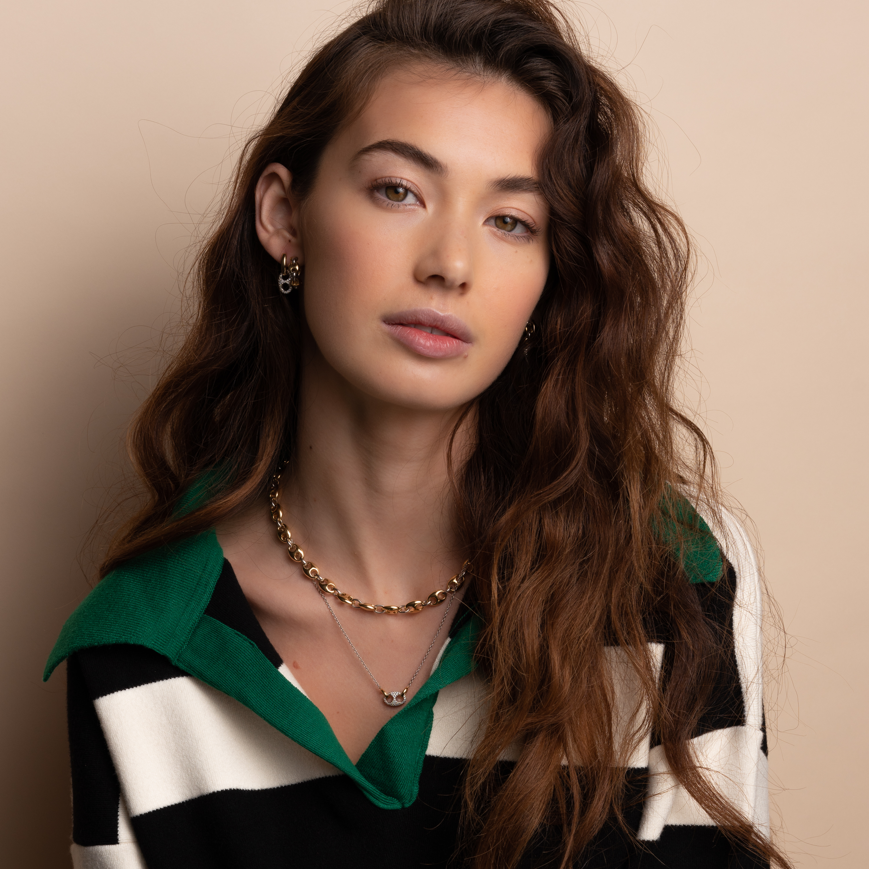 Ketting van gold plated  met hanger en zirkonia 3986ZY