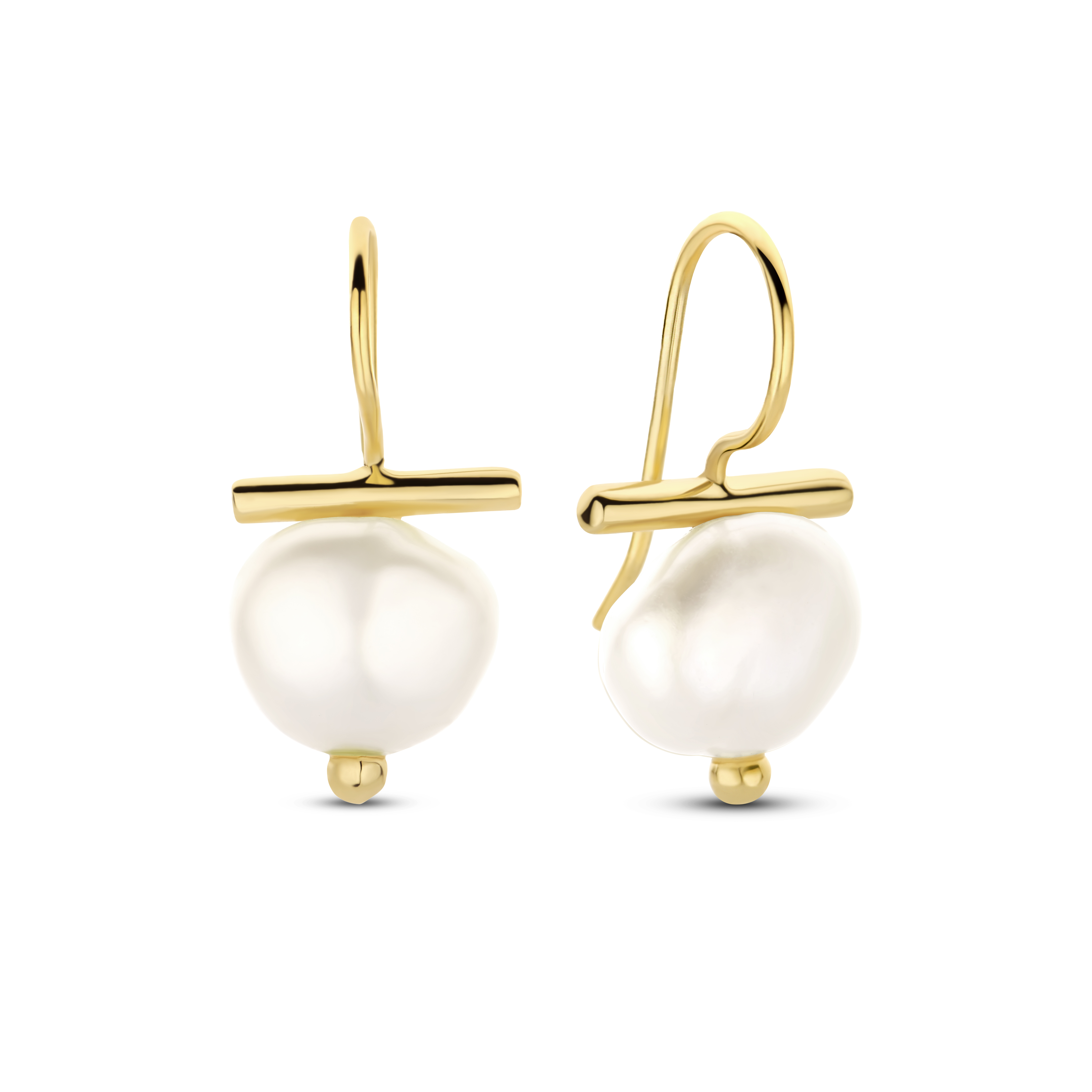 Oorhangers van gold plated  met parelhanger 163A0263