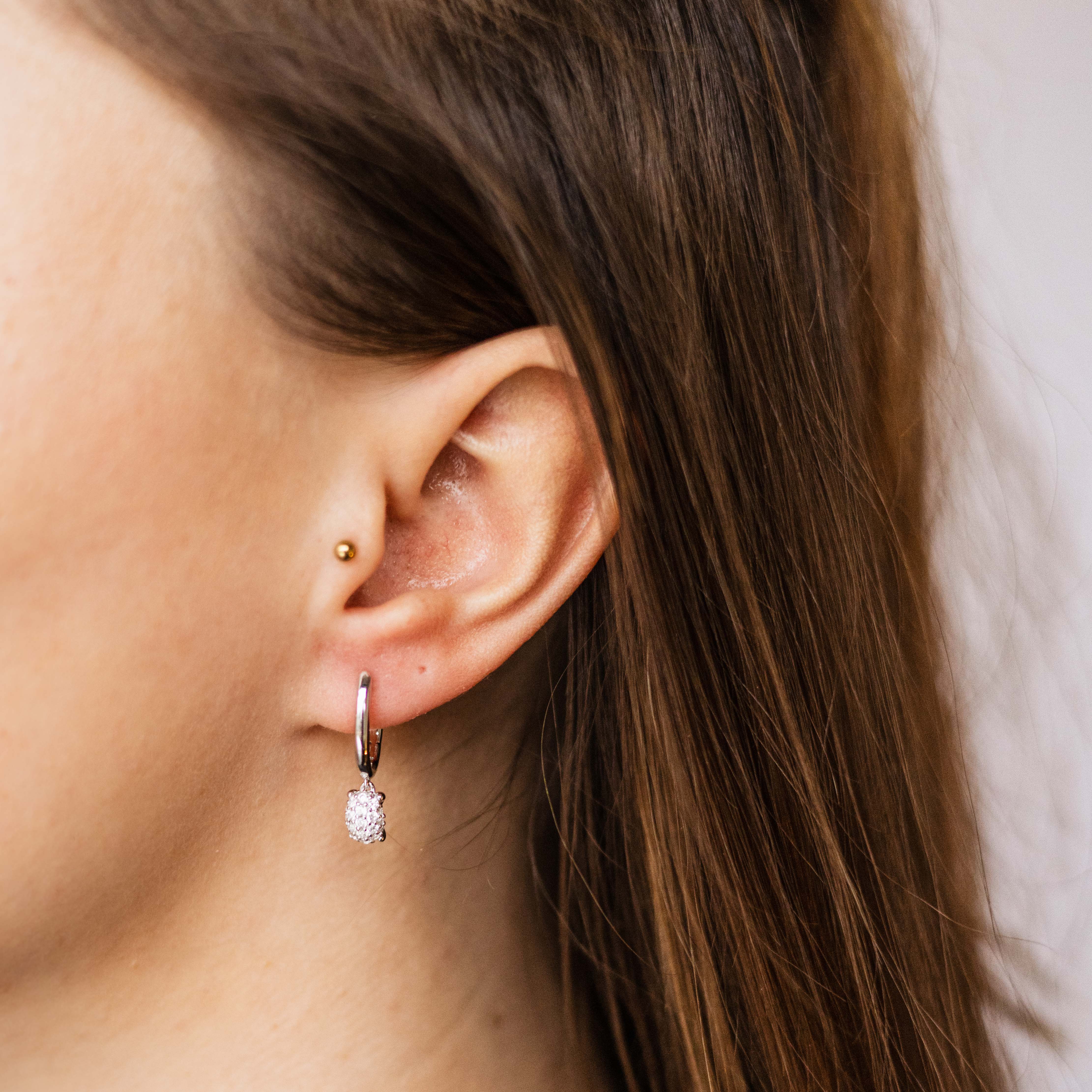 Sterling zilveren oorringen met zirkonia KC1042